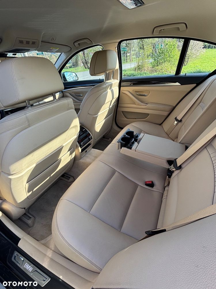 BMW Seria 5 530d xDrive Luxury Line - 21