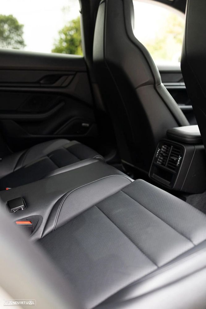 Porsche Taycan Sport Turismo - 51