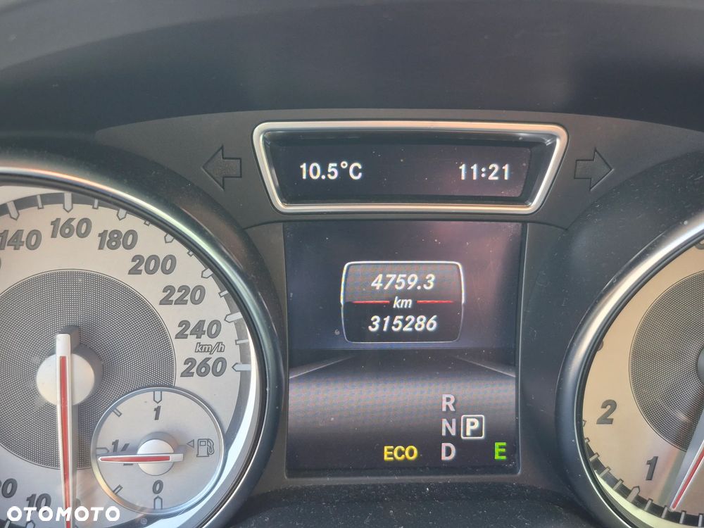 Mercedes-Benz CLA 250 7G-DCT - 7