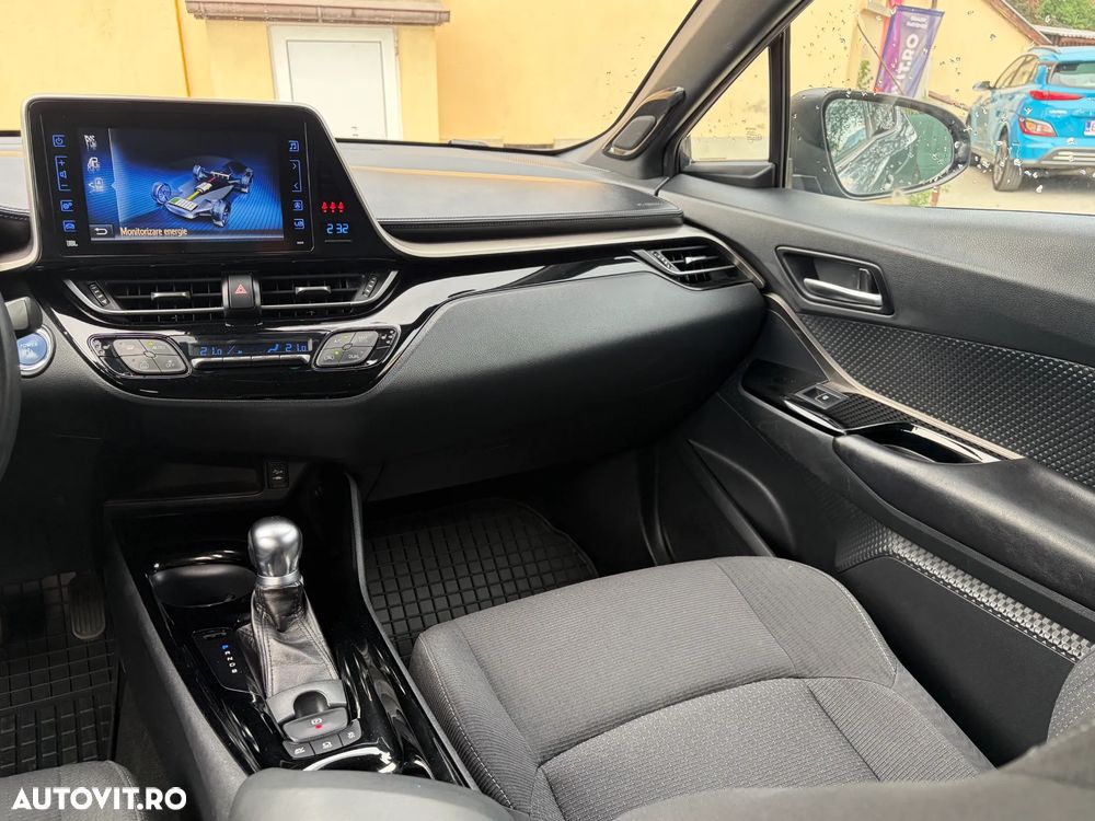 TOYOTA C-HR 2018 — imagine 25