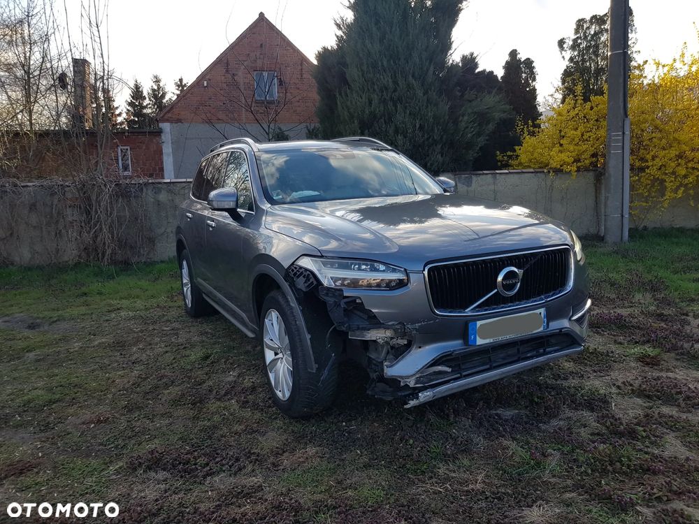 Volvo XC 90 D5 AWD Geartronic Momentum - 4