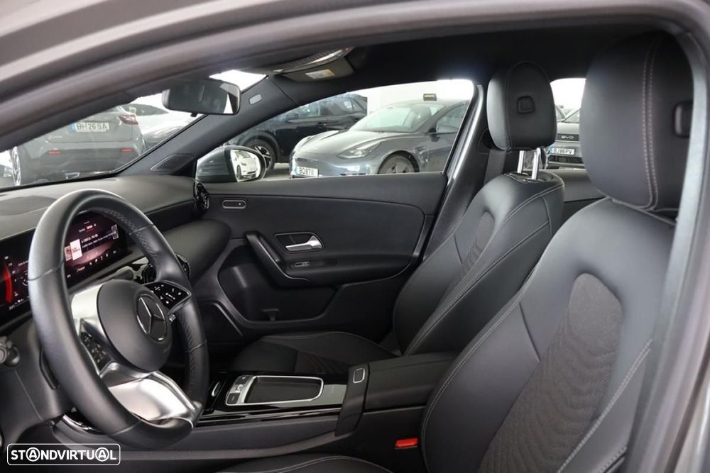 Mercedes-Benz A 250 e - 14