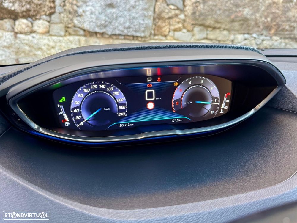 Peugeot 3008 1.6 BlueHDi GT Line Grip Control EAT6 - 21