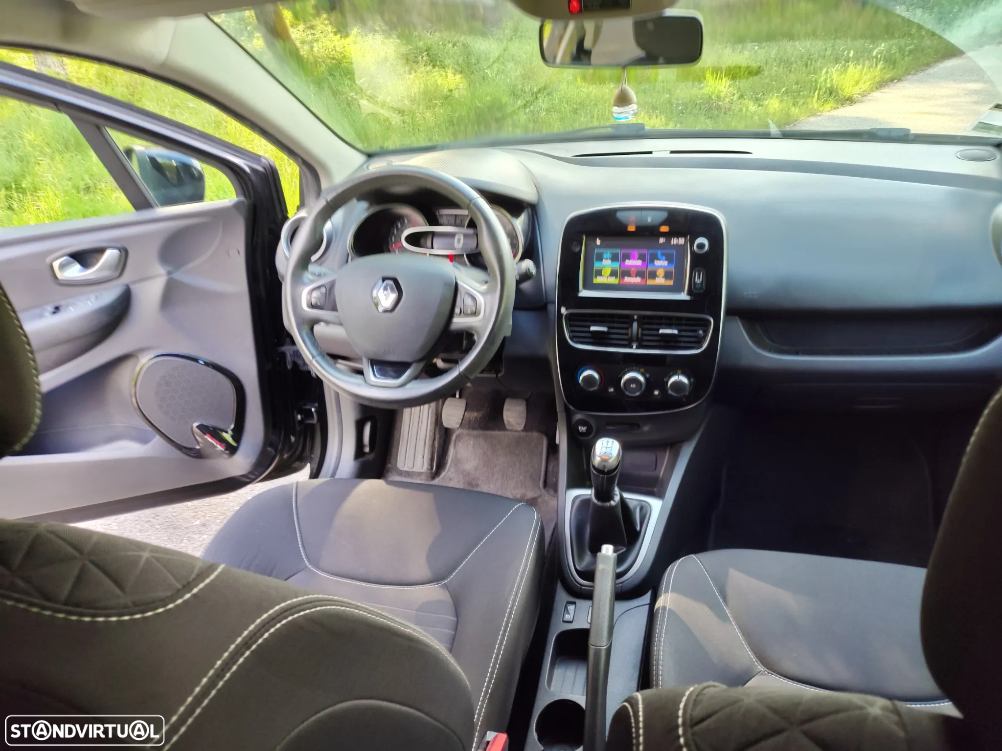 Renault Clio Sport Tourer 0.9 TCe Limited - 13