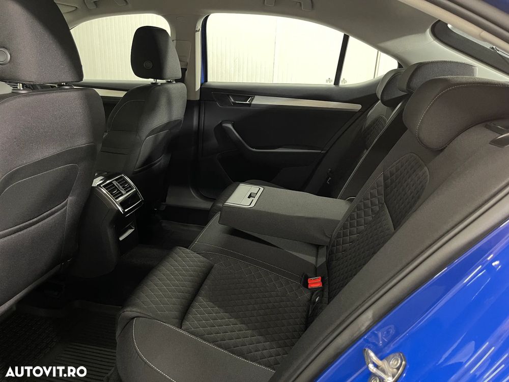 Skoda Superb 2.0 TDI Ambition - 12