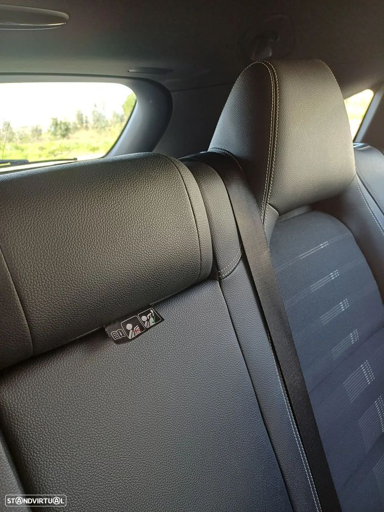 Mercedes-Benz CLA 180 d Peak Edition - 20