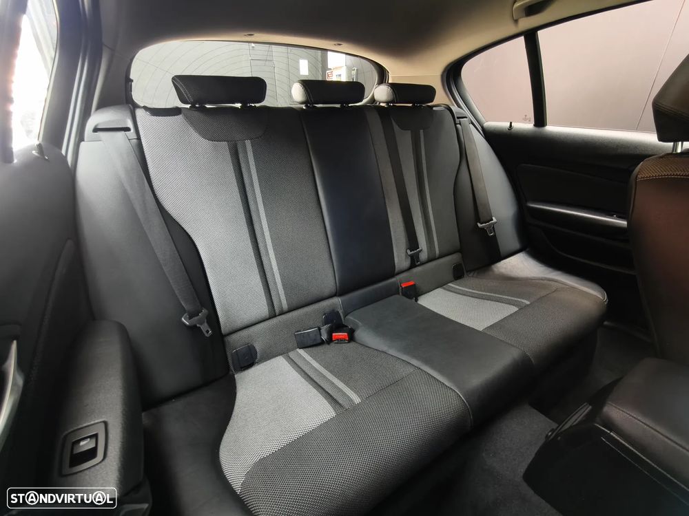 BMW 116 d EDynamics Line Urban - 22