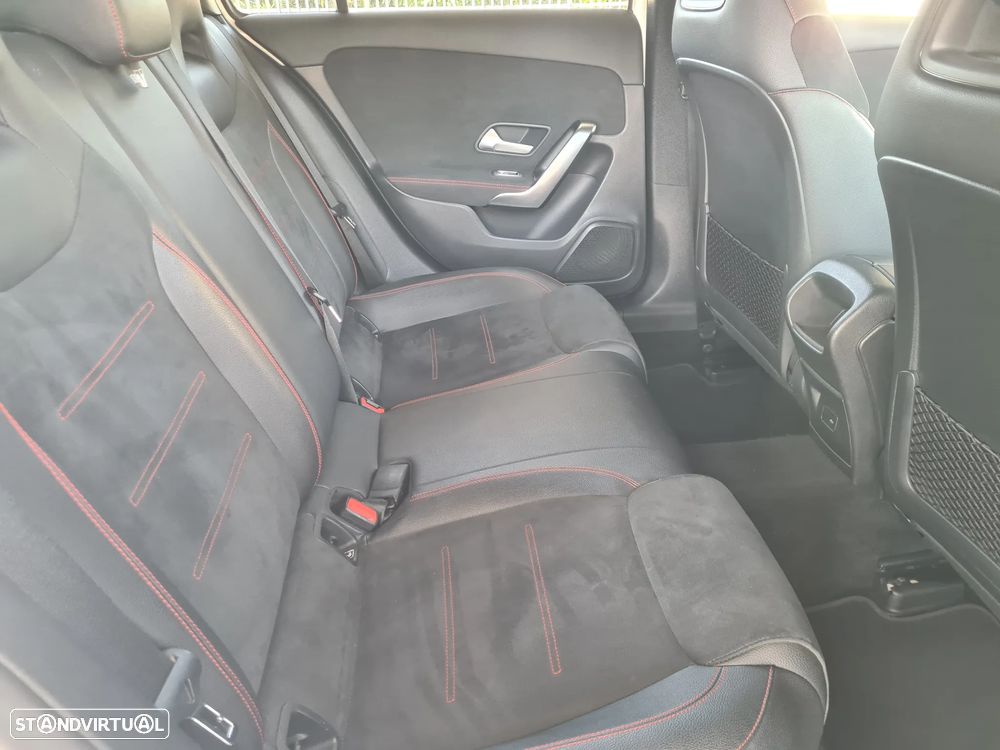 Mercedes-Benz A 180 d AMG Line - 34
