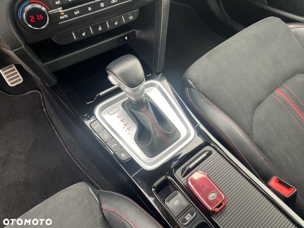 Kia ProCeed 1.6 T-GDI GT DCT - 15