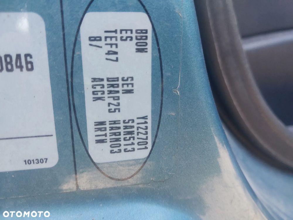 Renault Clio 2 II Thalia Lift FL silnik kompletny 1.2 16v kolektor alternator wtryski pompa wspomagania klimatyzacji skrzynia biegów drzwi prawy przód tył klapa zderzak tył tylny błotnik prawy TEF47 lampa prawy przód panel fotel kierownica radio mechanizm zamek zacisk mcperson belka przewód wąż rura wydech tłumik sonda lambda zestaw startowy sterownik stacyjka NA CZĘŚCI WSZYSTKIE CZĘŚCI - 8
