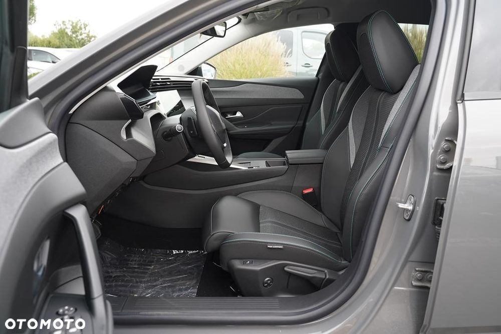 Peugeot 308 1.5 BlueHDi Allure S&S EAT8 - 11