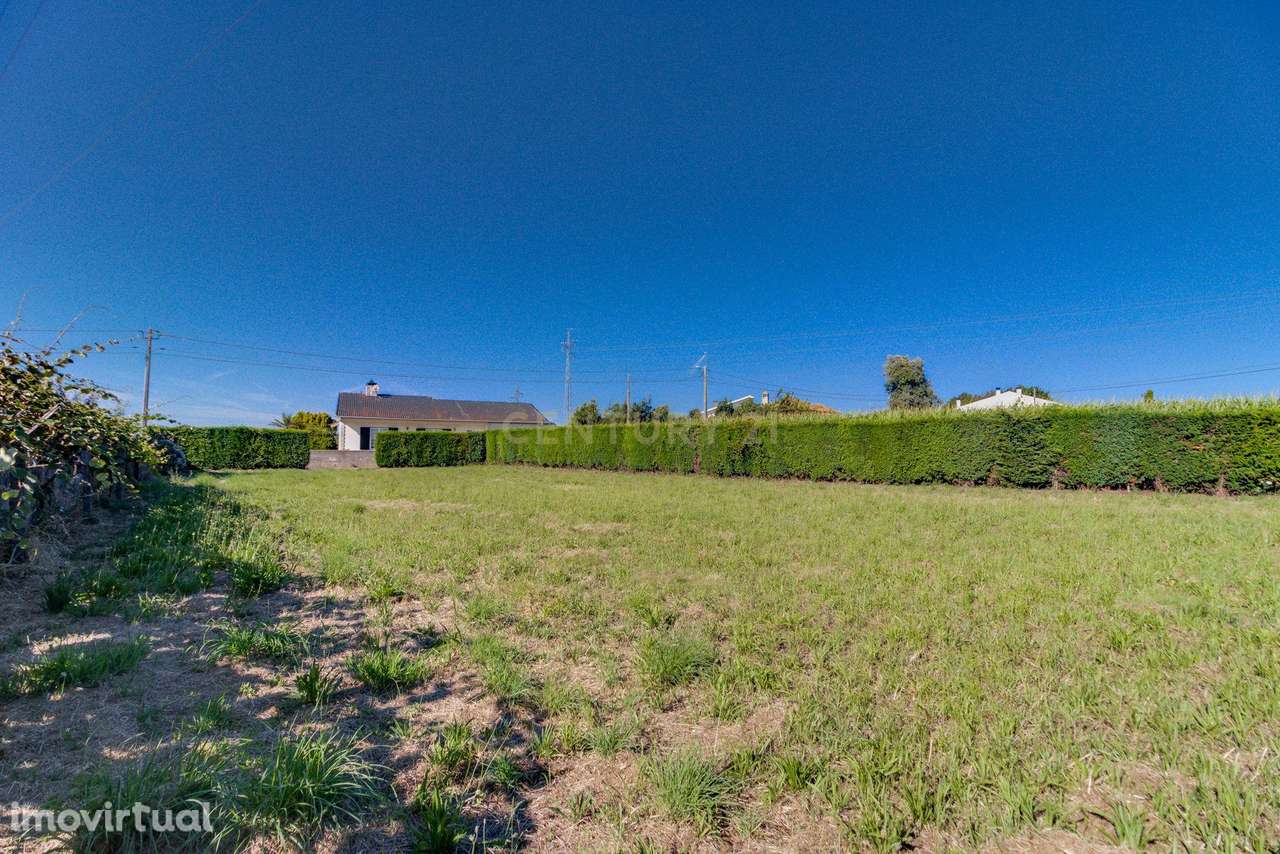 Terreno com 1.290m2 para construção de Moradia  até 774m2, em Salreu - Grande imagem: 5/41