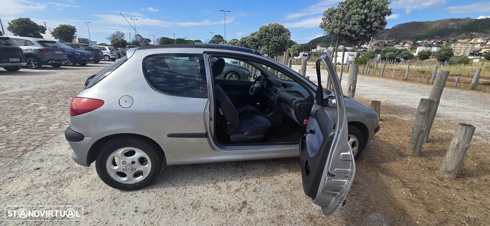 Peugeot 206 - 4