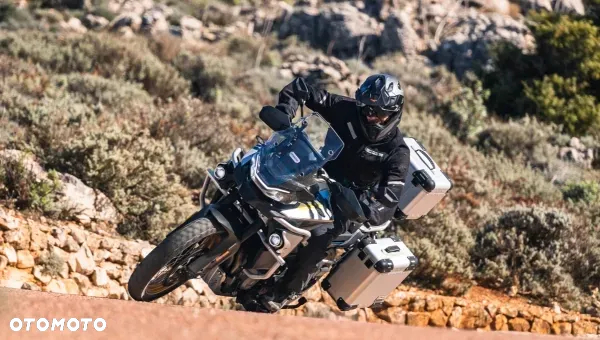 CFMoto 800MT Touring - 6