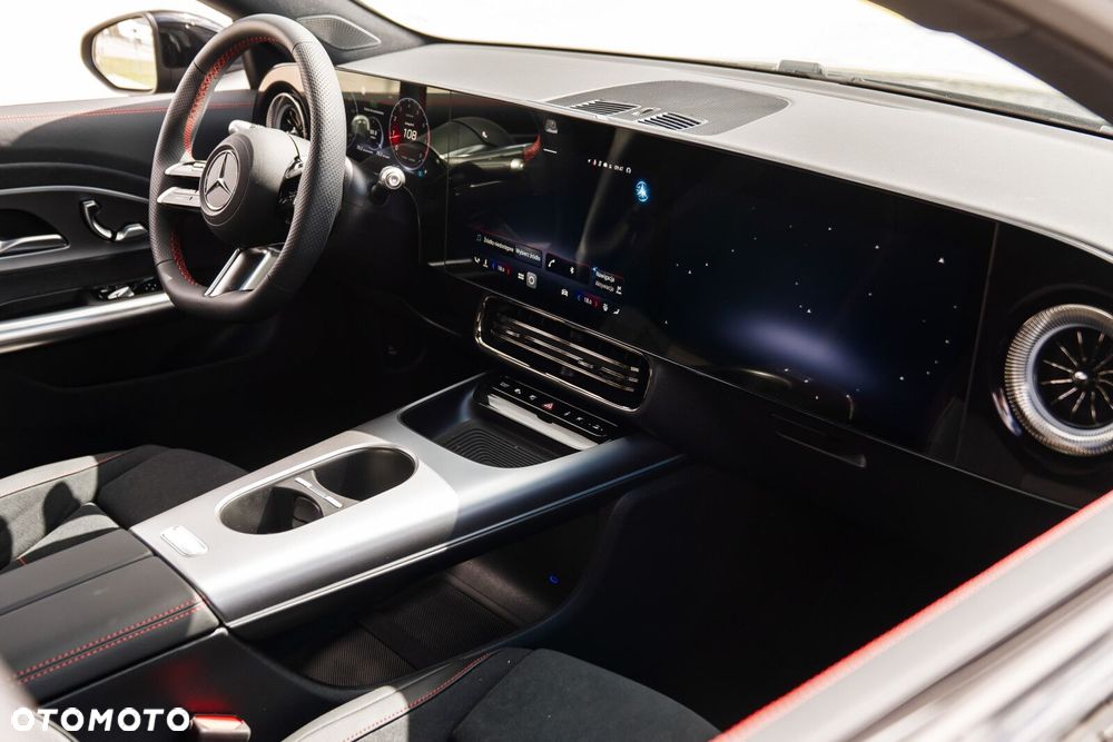 Mercedes-Benz CLA - 12