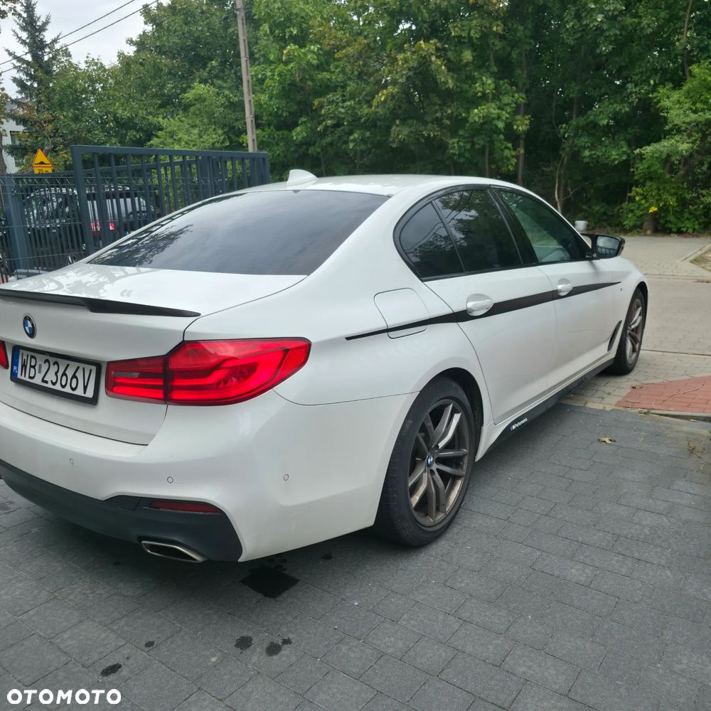 BMW Seria 5 2019 photo 4