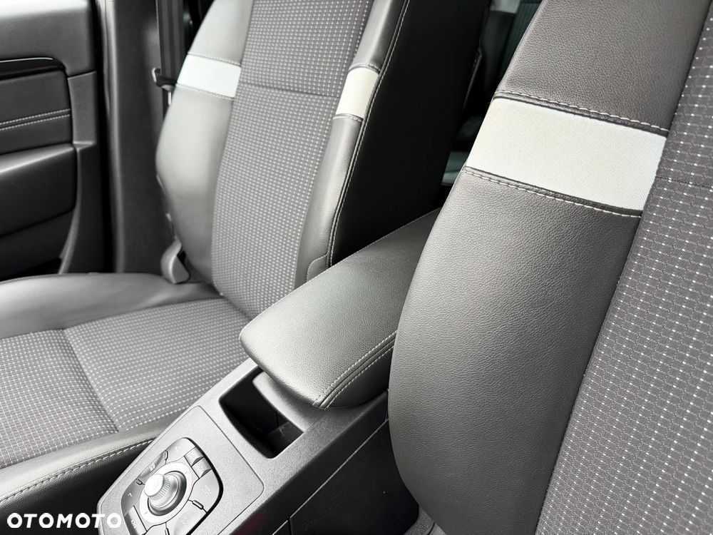 Renault Grand Scenic - 9