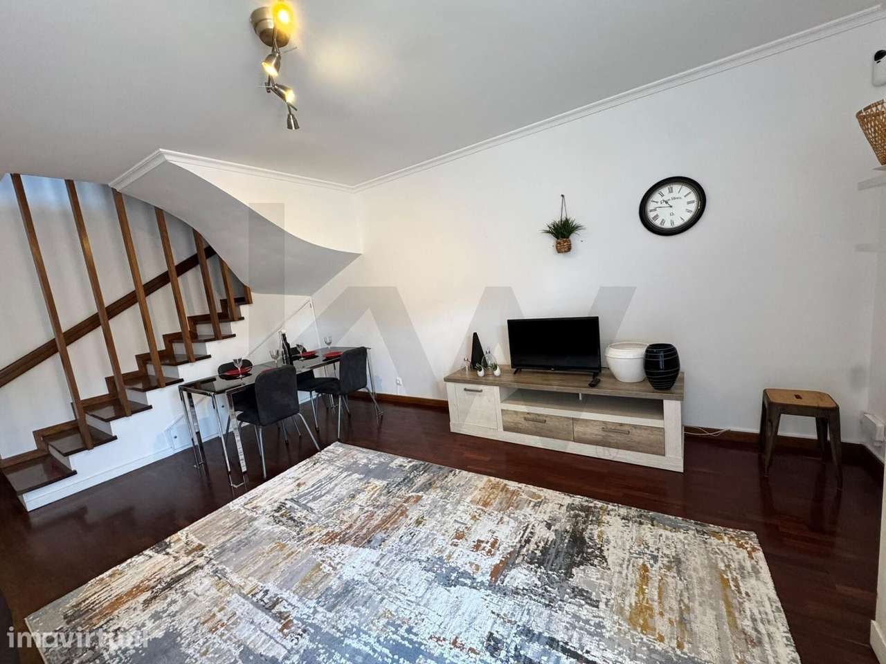 Apartamento Duplex T2 para Arrendamento – Próximo ao Fórum Madeira - Grande imagem: 2/13