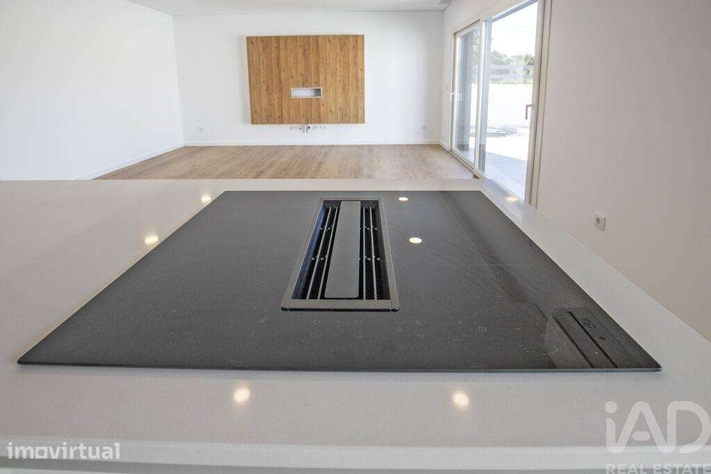 Casa T4 em Fernão Ferro de 106,00 m2 - Grande imagem: 4/30