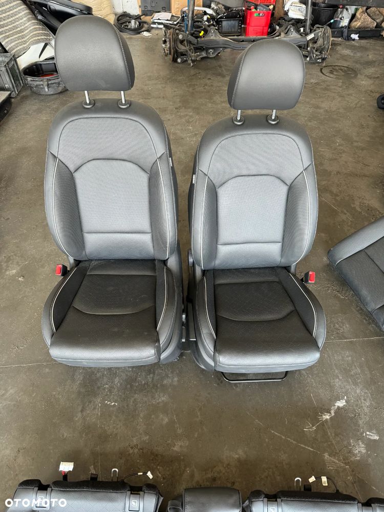 Fotele komplet wnętrze skóra Kia Ceed III LIFT GT HB - 1