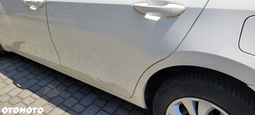 Toyota Corolla 1.4 D-4D Active - 8