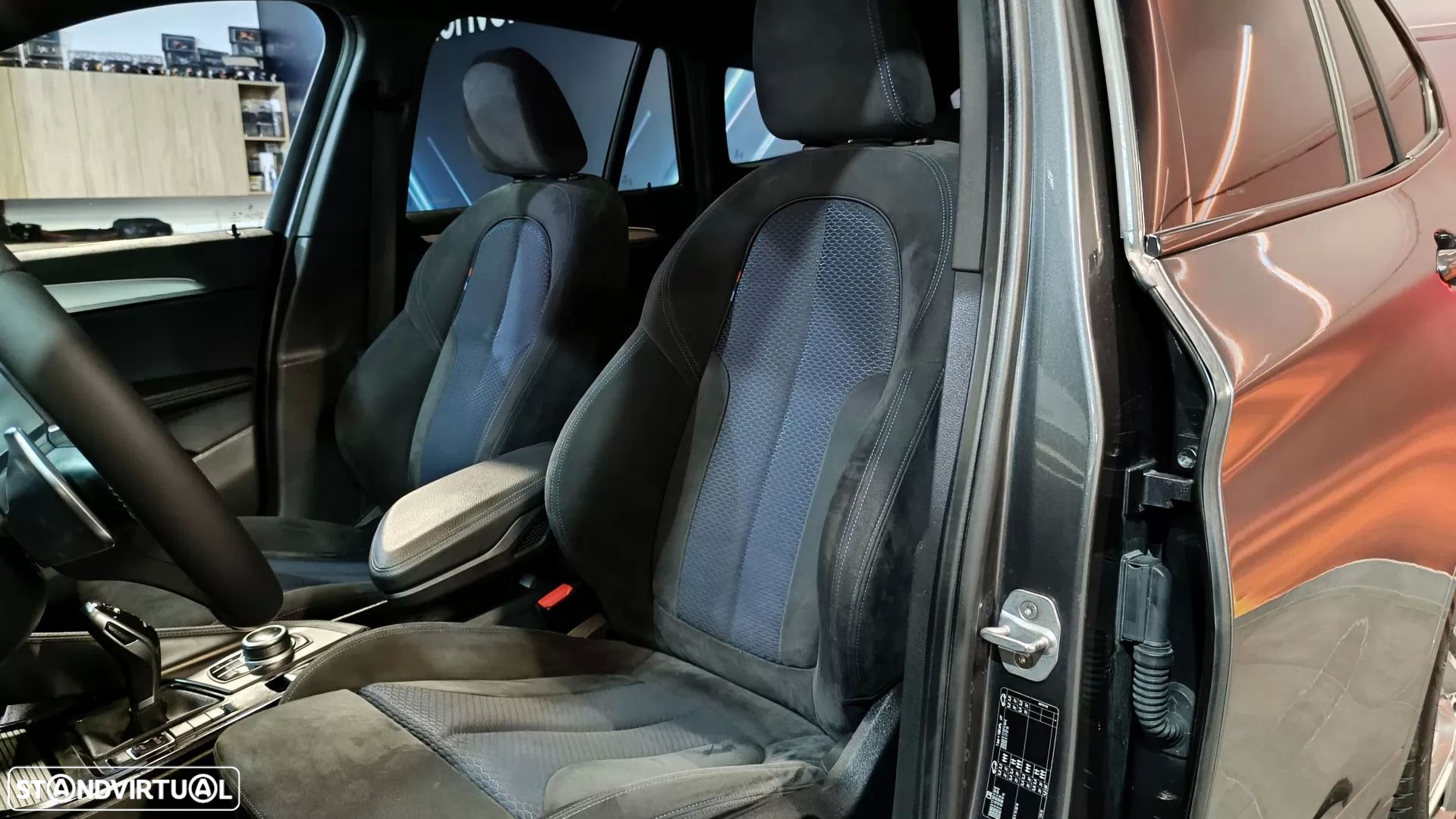 BMW X1 18 d sDrive Auto Pack M - 41