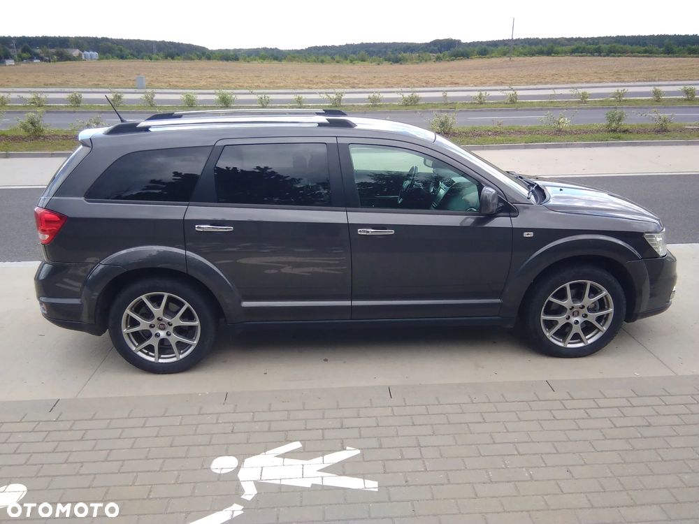 Fiat Freemont 2.0 Multijet 16V DPF Automatik Allrad Lounge - 10
