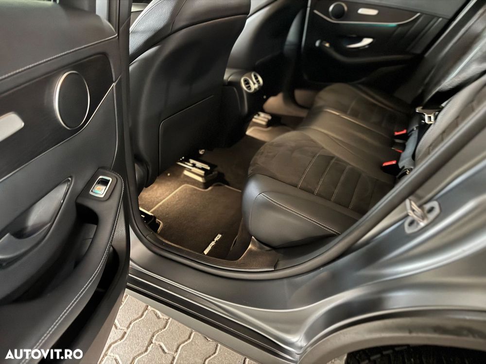 Mercedes-Benz GLC 300 d 4MATIC - 15