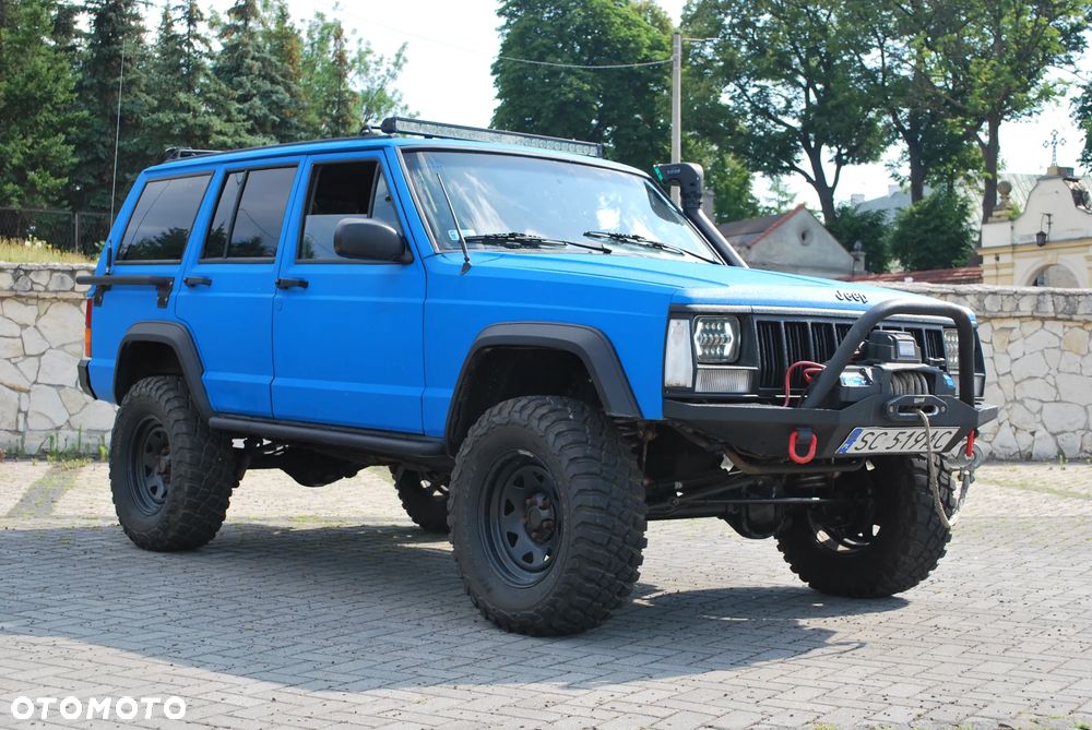 Jeep Cherokee - 9