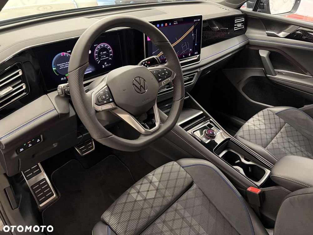 Volkswagen Tiguan - 10