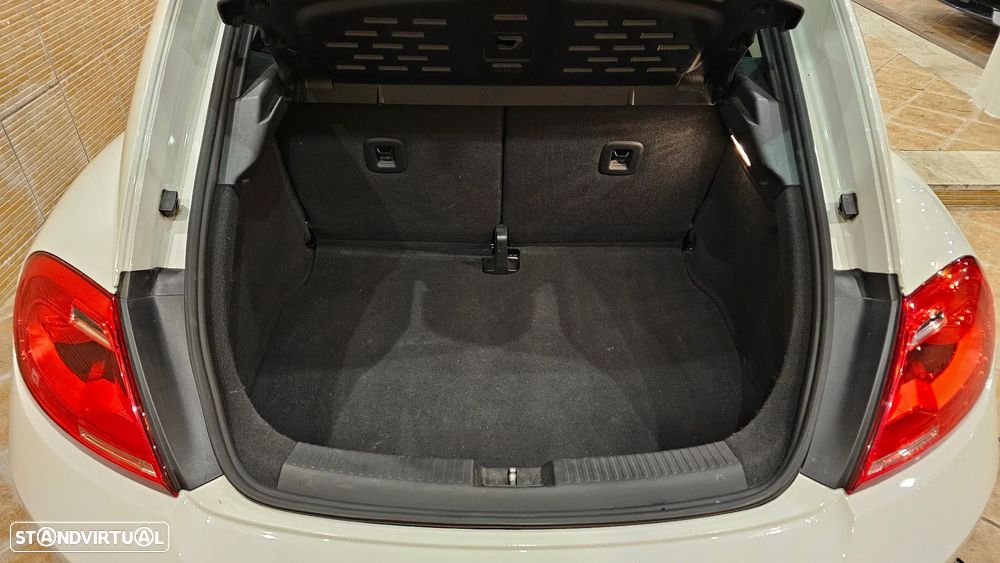 VW New Beetle 1.6 TDi Design - 13