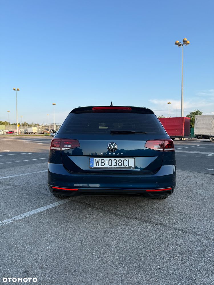 Volkswagen Passat 1.5 TSI EVO Essence DSG - 4