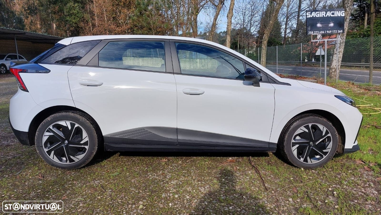 MG MG4 51 kWh Standard - 9