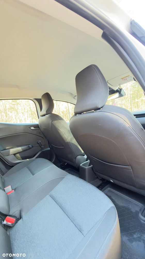 Renault Clio 1.0 TCe Equilibre Xtronic - 28