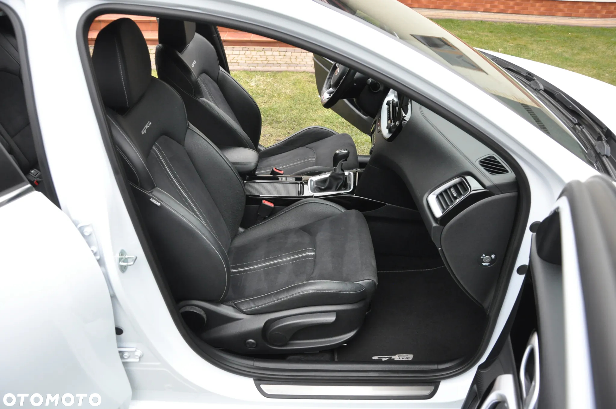 Kia Ceed SW 1.4 T-GDI OPF GT Line - 27