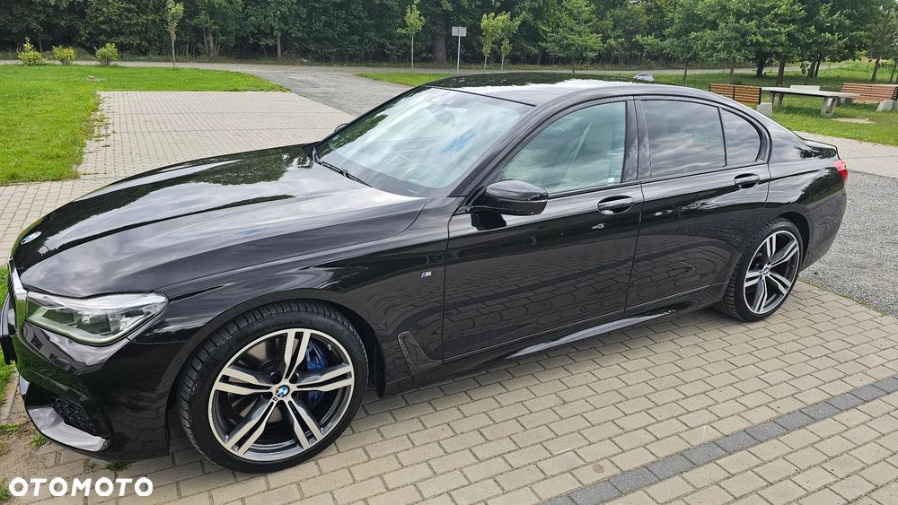 BMW Seria 7 750d xDrive - 23