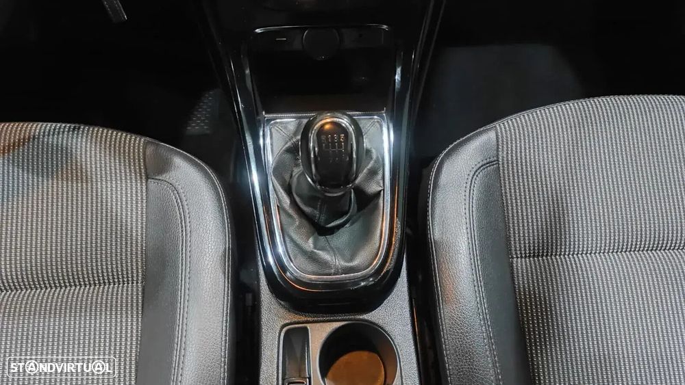 Opel Astra Sports Tourer - 27