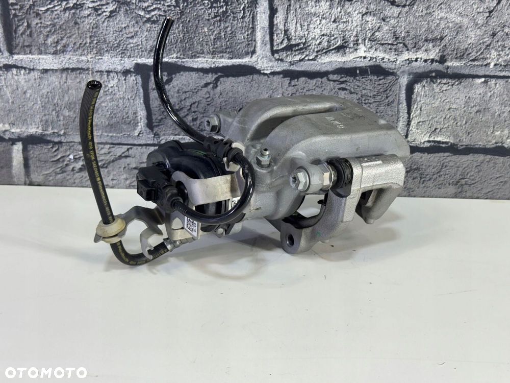 ZACISK HAMULCOWY PRAWY TYŁ TYLNY BMW G01 X3 G02 X4 42/20/330 JAK NOWY - 4