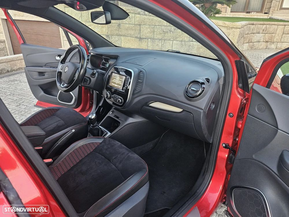 Renault Captur 1.3 TCe Red Edition - 25