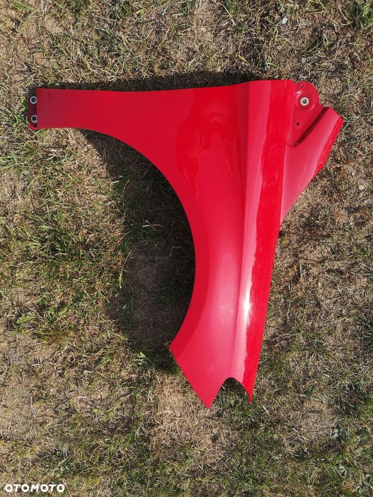 Błotnik prawy Mercedes B klasa - 2