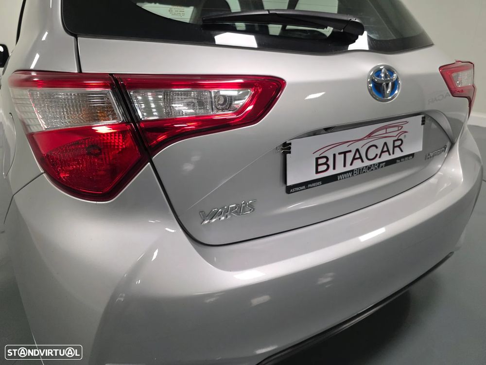 Toyota Yaris 1.5 HSD Comfort +P.Style+P.Techno - 22