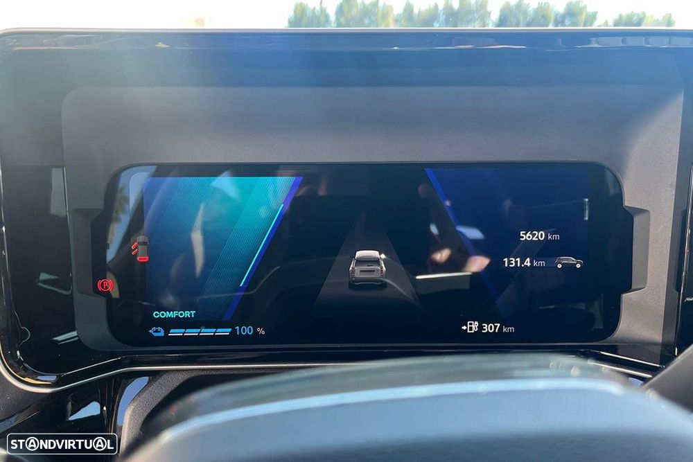 Renault 4 E-Tech 52 kWh Iconic Autonomia Conforto - 6