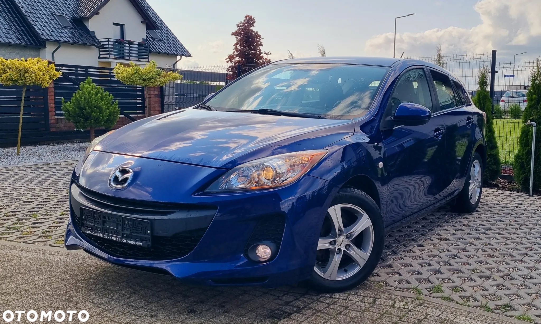 Mazda 3 1.6 Exclusive + - 1