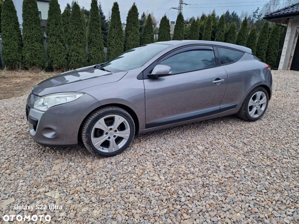 Renault Megane 2.0 16V Dynamique CVT - 2