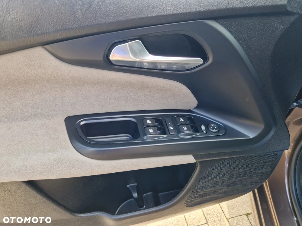 Fiat Tipo 1.6 MultiJet 16v Lounge - 17