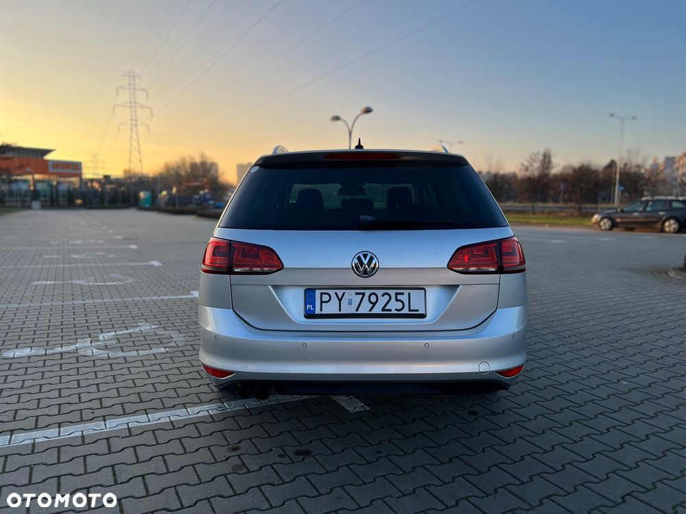 Volkswagen Golf Variant 2.0 TDI (BlueMotion Technology) Highline - 4