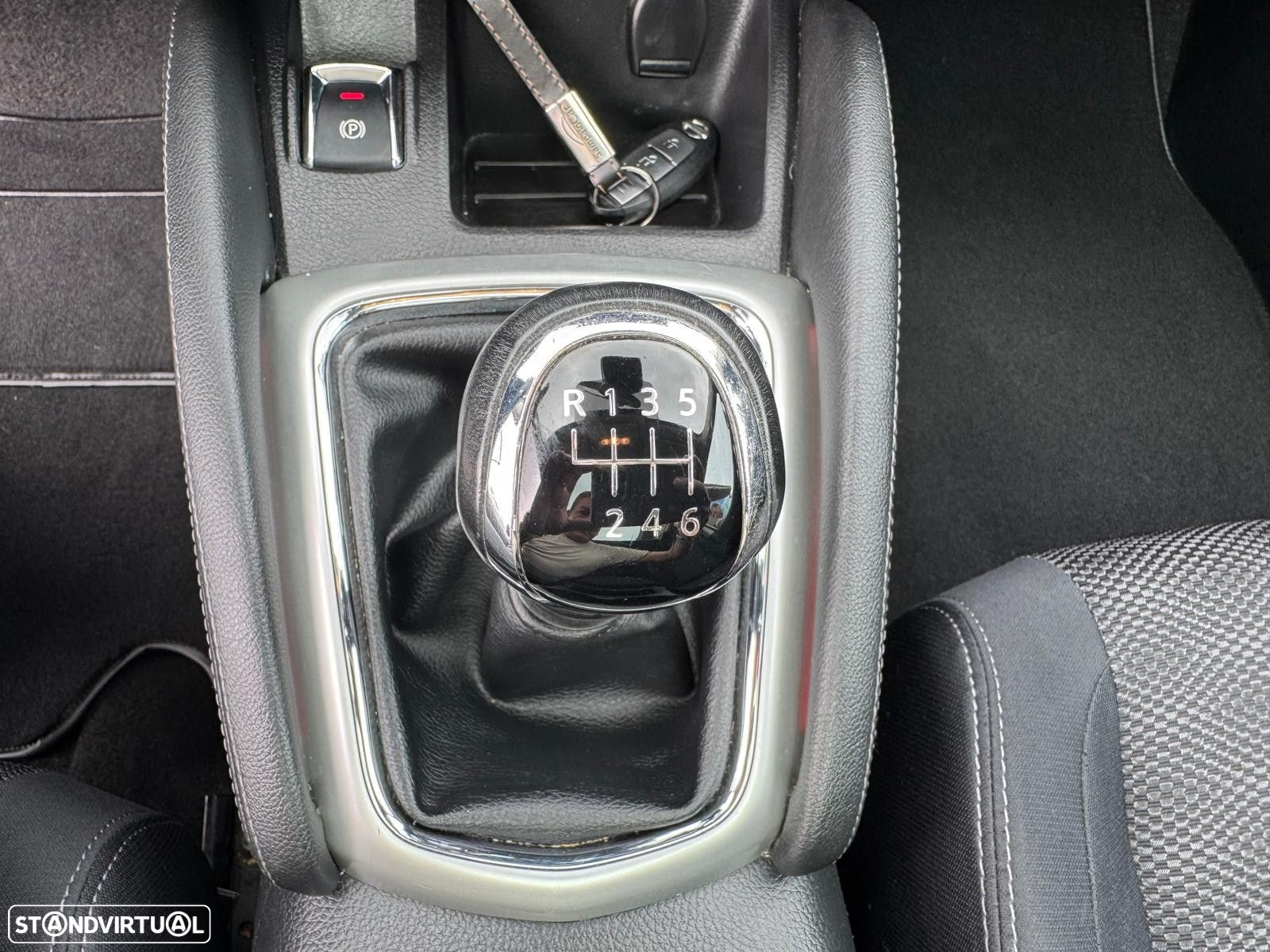 Nissan Qashqai 1.5 dCi N-Connecta - 23