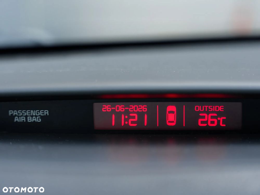 Kia Ceed 1.4 CVVT ISG Spirit - 32