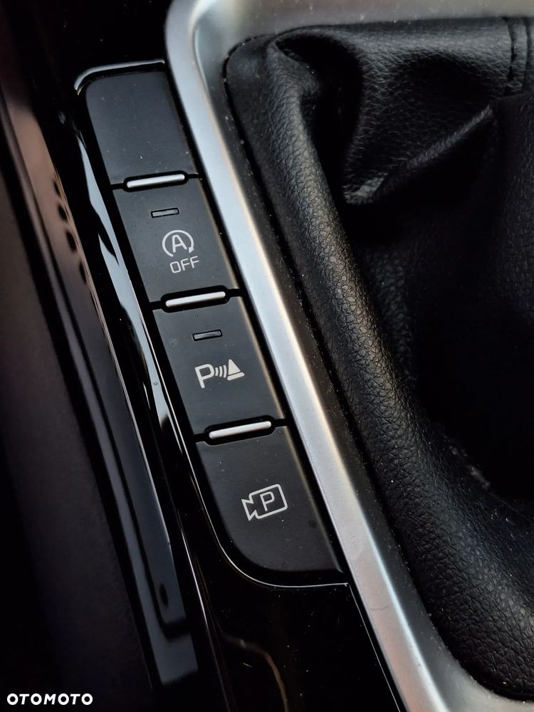 Kia Ceed 1.5 T-GDI L Business Line Plus - 10