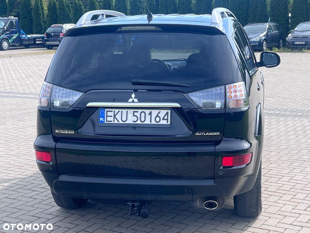 Mitsubishi Outlander 2.0 2WD CVT Invite - 10